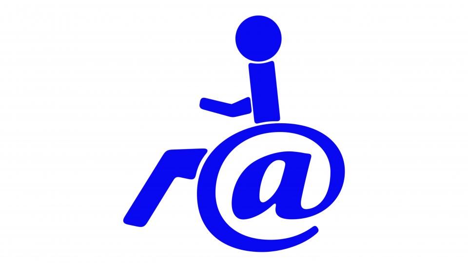 Internetsymbol im Rad eines Rollstuhls